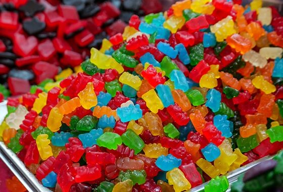 Manufacturers Pledge to Remove Artificial Dyes from Food Supply